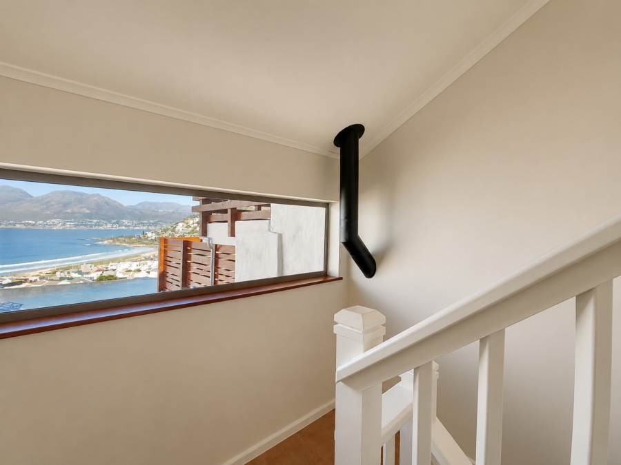 4 Bedroom Property for Sale in Glen Ridge Western Cape